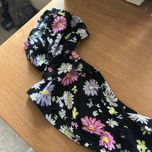 H&M Off-The-Shoulder Crop Top Floral - Picture 5 of 5